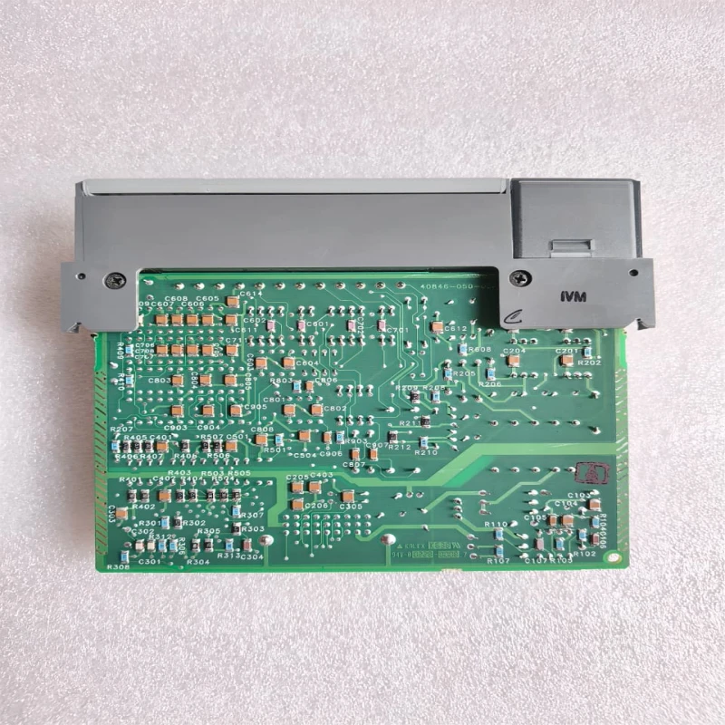 Allen-Bradley 1746-OB16 SLC 500 16-Point 24V DC Source Output Module thumbnail 7093
